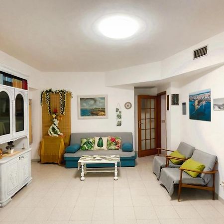 Vila L'Hibiscus Di Lucia Alghero Exteriér fotografie