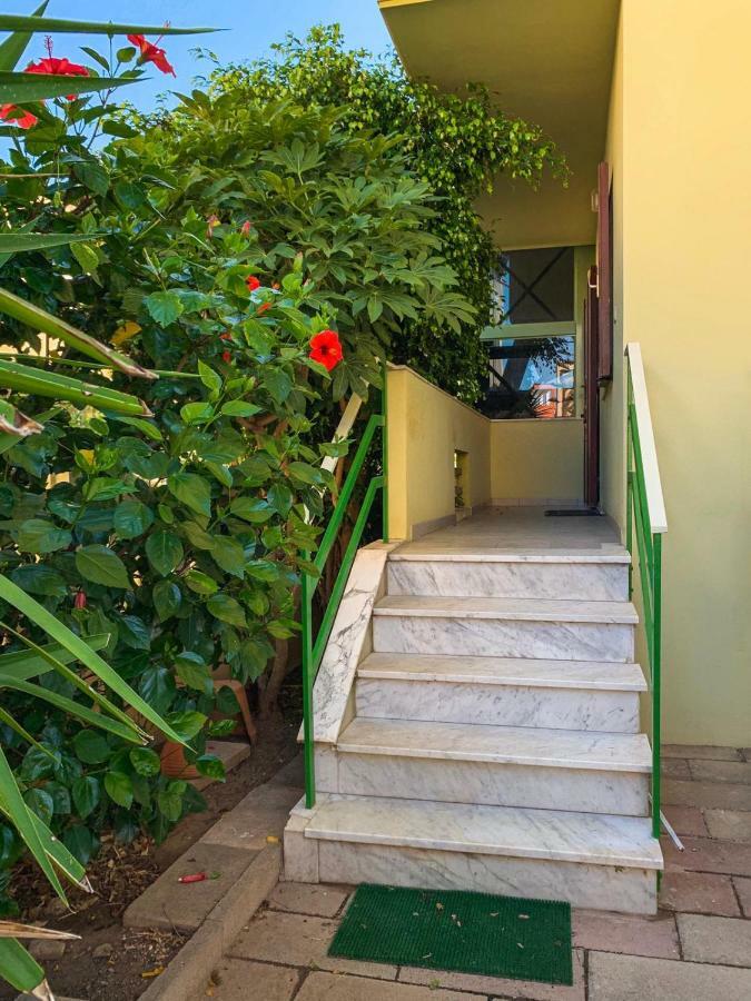 Vila L'Hibiscus Di Lucia Alghero Exteriér fotografie